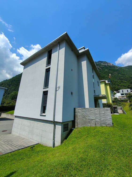 Appartamento 3 ½ locali, 1° Piano, zona residenziale Lumino 4