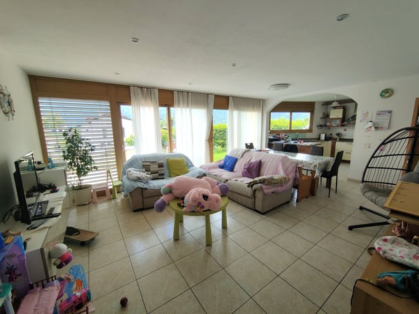 Casa unifamiliare con giardino, in collina a Giubiasco 9