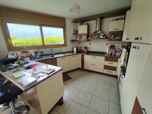 Casa unifamiliare con giardino, in collina a Giubiasco 11