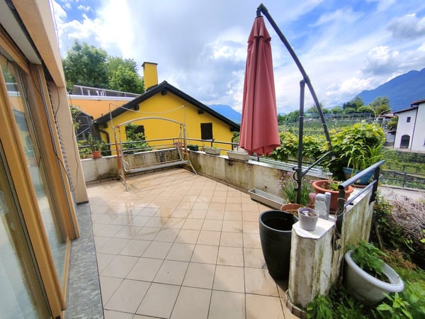 Casa unifamiliare con giardino, in collina a Giubiasco 13