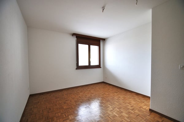 Ampio 2.5 locali con giardino a Giubiasco 4