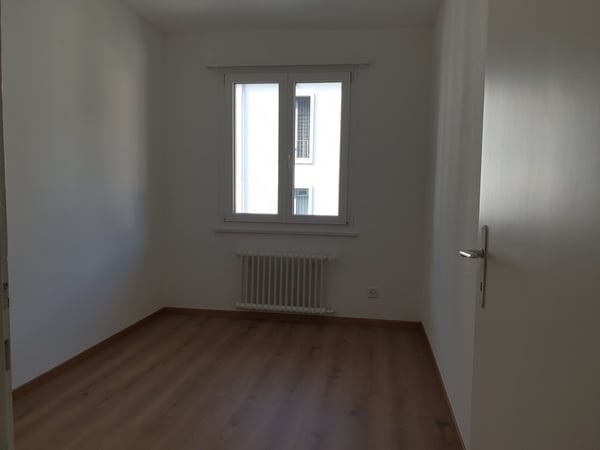 Sonnige 2-Zimmerwohnung an bester Lage zu vermieten (Erstvermietung nach Renovation) 4