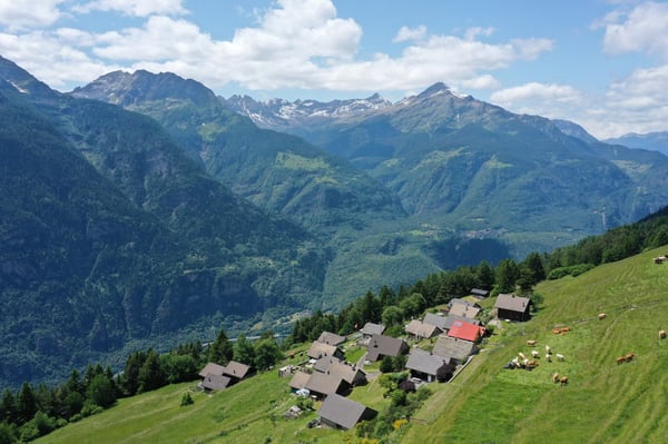 Bergidylle pur - rustikales Ferienhaus in der schönen Leventina mit herrlicher Weitsicht 2