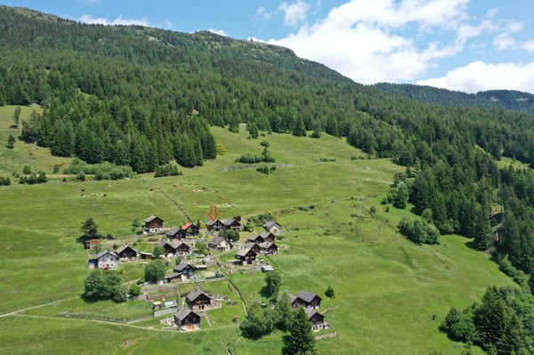 Bergidylle pur - rustikales Ferienhaus in der schönen Leventina mit herrlicher Weitsicht 1