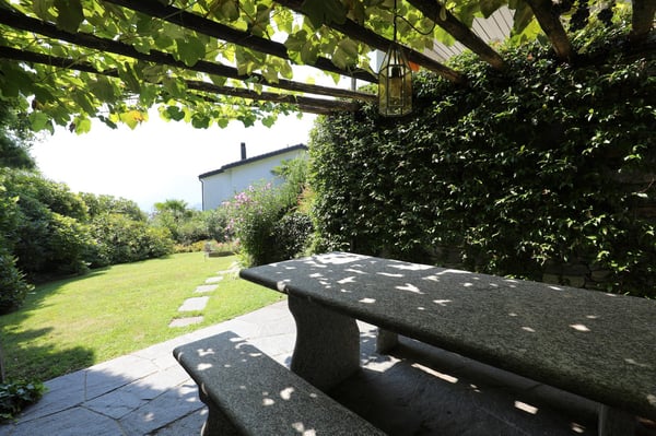 Charmantes Einfamilienhaus in einer sonnigen Lage in Brione s. Minusio 15