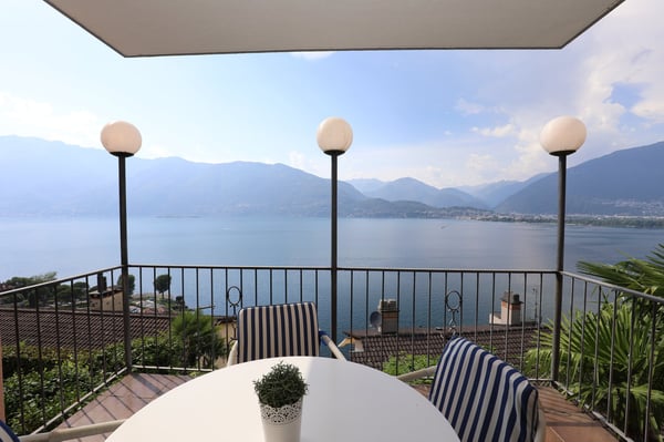 2-Zimmer-Eigentumswohnung mit herrlicher Sicht auf den Lago Maggiore 3