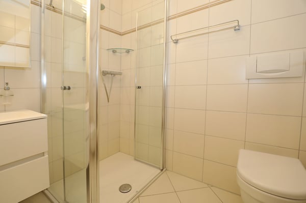 2-Zimmer-Eigentumswohnung mit herrlicher Sicht auf den Lago Maggiore 15