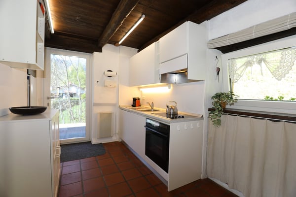 Rustico mit allem Komfort und Garten in Lugano Bogno 9
