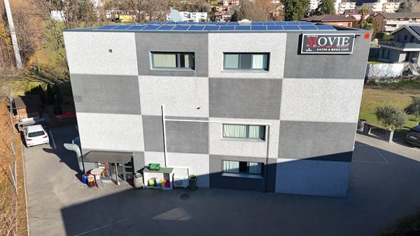 Capannone di pregio con grande appartamento 9