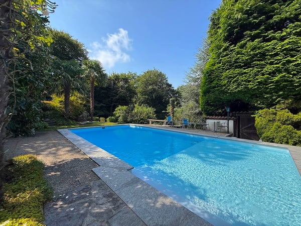 2 Case Unifamiliari con giardino e piscina, in zona idilliaca e tranquilla 6