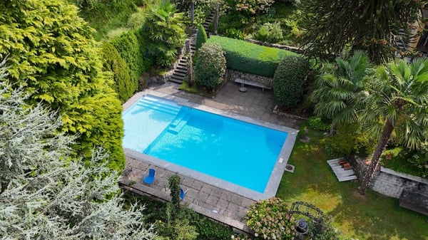 2 Case Unifamiliari con giardino e piscina, in zona idilliaca e tranquilla 1