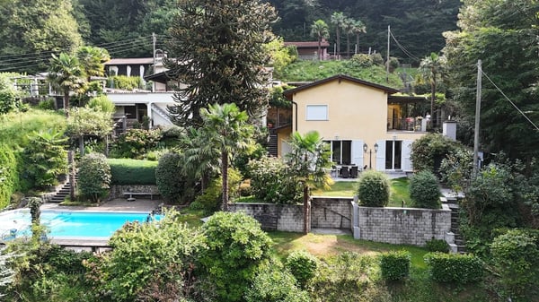 2 Case Unifamiliari con giardino e piscina, in zona idilliaca e tranquilla 3