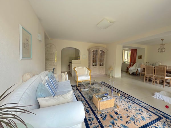 2 Case Unifamiliari con giardino e piscina, in zona idilliaca e tranquilla 10