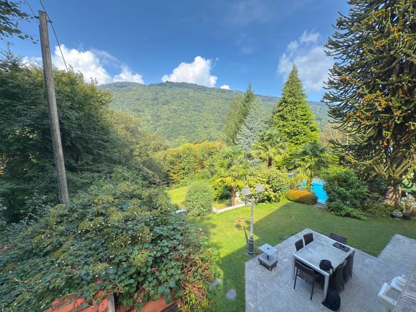 2 Case Unifamiliari con giardino e piscina, in zona idilliaca e tranquilla 4