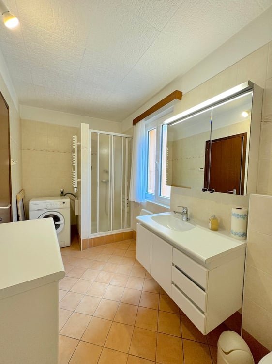 Spazioso appartamento 15