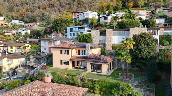 Spaziosa Villa con giardino e vista panoramica a Pregassona 4