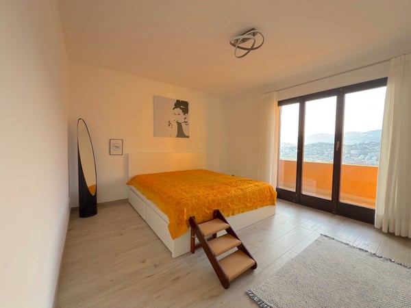 Spaziosa Villa con giardino e vista panoramica a Pregassona 25