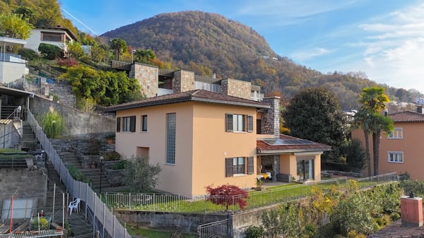 Spaziosa Villa con giardino e vista panoramica a Pregassona 7