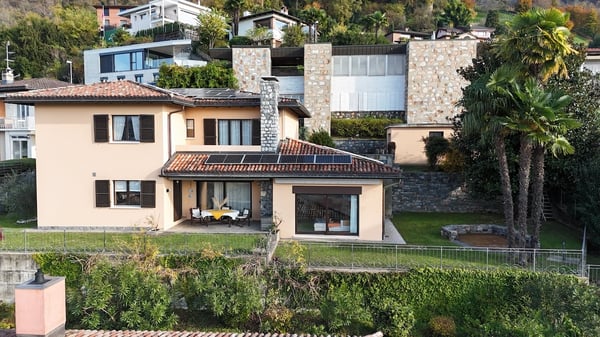 Spaziosa Villa con giardino e vista panoramica a Pregassona 2