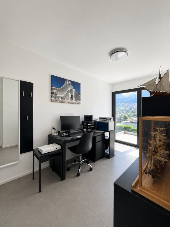 Elegante Casa Bifamiliare  – Moderna, Silenziosa e con Vista sulle Montagne 12