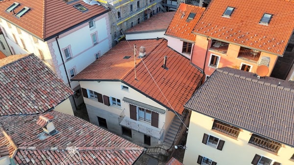 Casa unifamiliare nel nucleo di Bigorio 3
