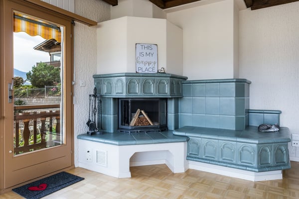 2-Familien Chalet mit 6.5 bis 7.5 und 2.5-Zimmer Wohnung, teils mit Seesicht 16