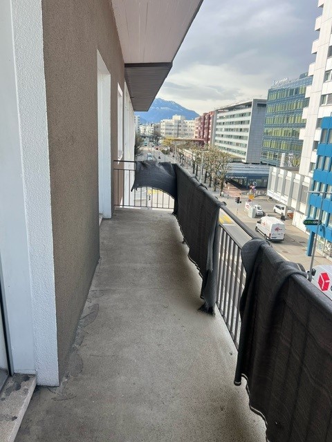 Möbliertes Studio mit Balkon an optimaler Lage in Zug 7