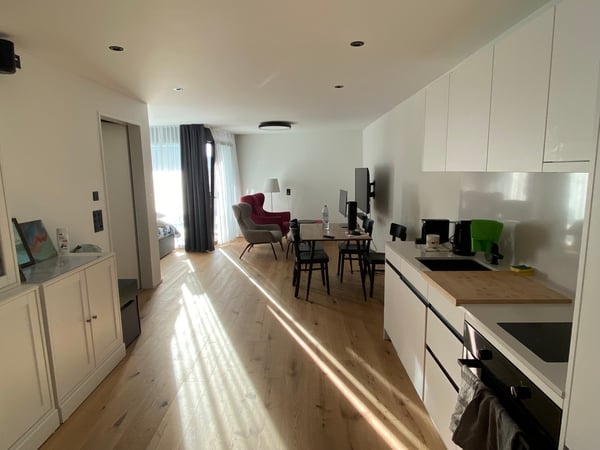 Möblierte 2.5 Zimmerwohnung 1