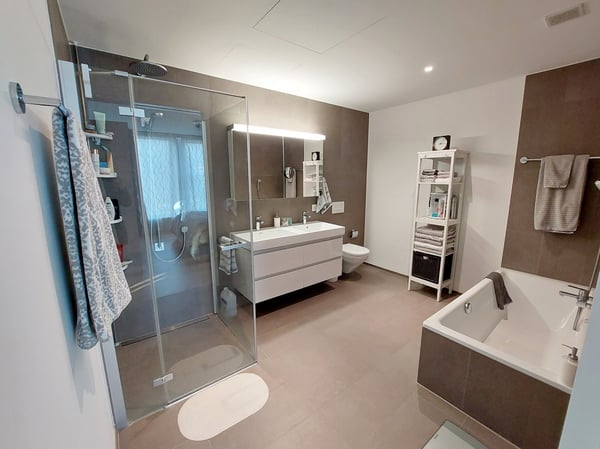 Grosszügige 1.5-Zimmerwohung – Toplage in Zug 4