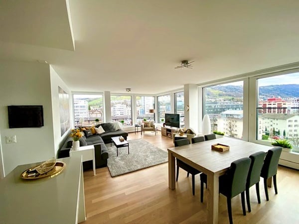 Grosszügige 1.5-Zimmerwohung – Toplage in Zug 2