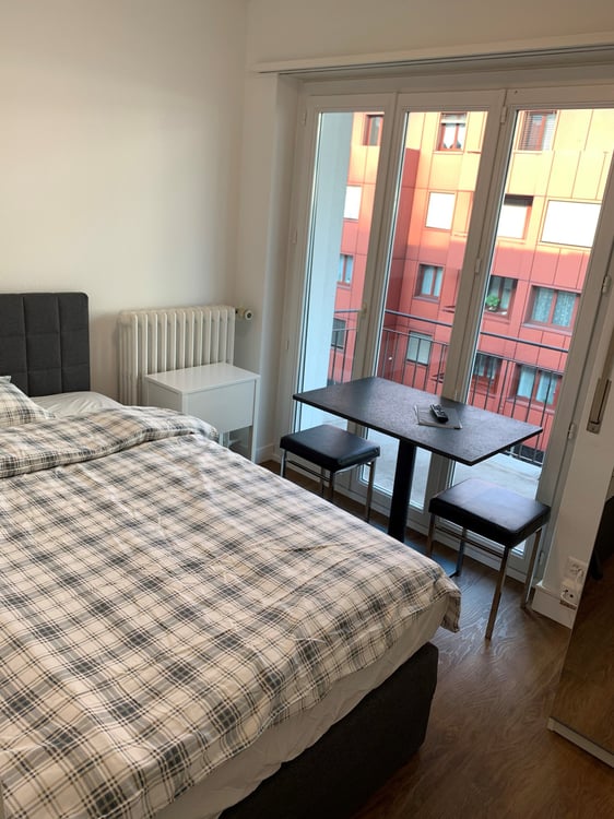 möbliertes Studio mit Balkon an optimaler Lage in Zug 5