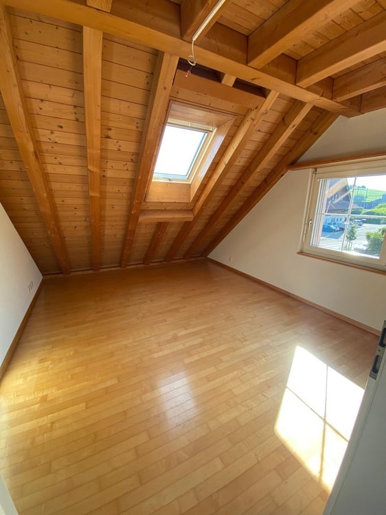 Schöne 4.5-Zimmerwohnung mit Galerie in Knonau 8