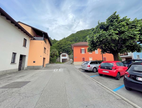 Terreno edificabile in zona residenziale estensiva molto tranquilla 8