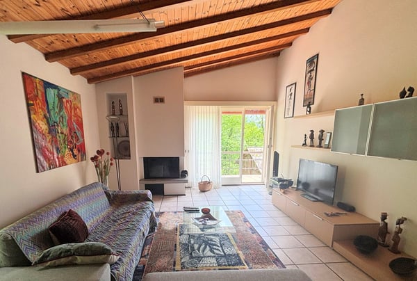 Appartamento rinnovato immerso nel verde e nella natura 8