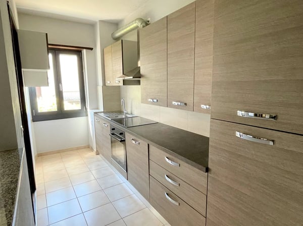 Spaziosa casa di due appartamenti in zona comoda e strategica 12