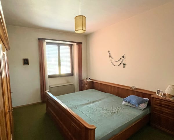 Appartamento duplex + appartamento a reddito + negozio 6