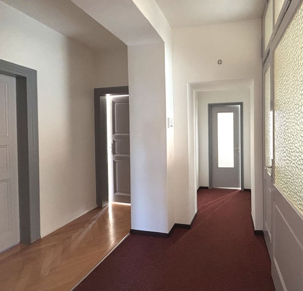 Spazioso ufficio in centro città 4