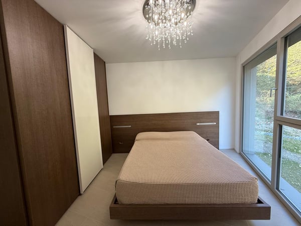 Nuovo appartamento al piano attico immerso nel verde 10