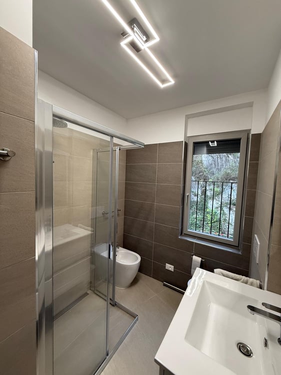 Nuovo appartamento al piano attico immerso nel verde 9