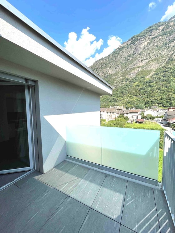 Nuovo appartamento all'ultimo piano in zona comoda e strategica 11