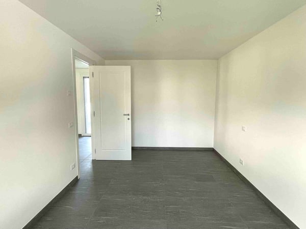 Nuovo appartamento all'ultimo piano in zona comoda e strategica 9