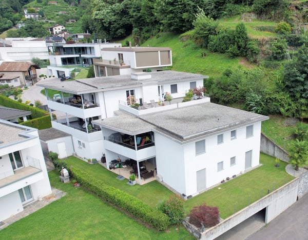 Esclusivo appartamento con giardino sulla collina di Daro 2