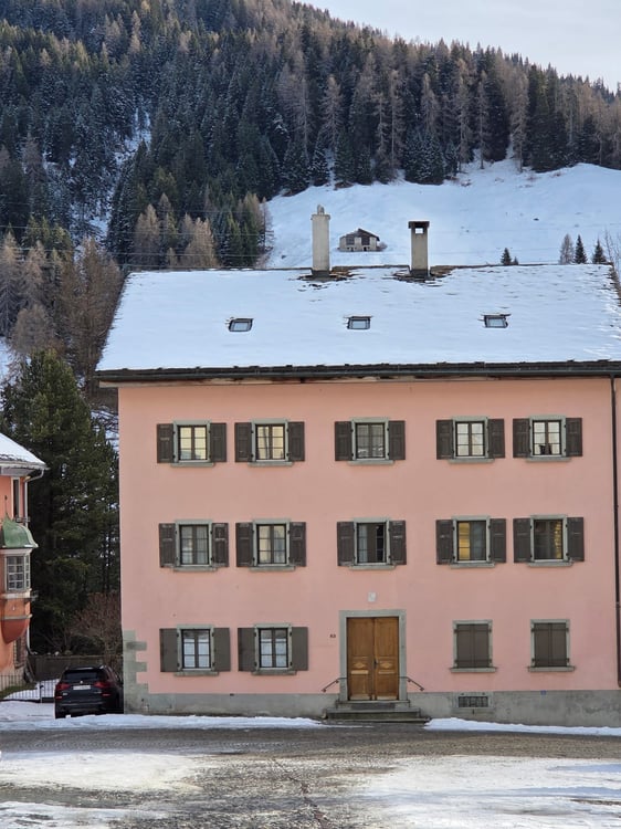 Ampio monolocale completamente ristrutturato in zona molto tranquilla 1