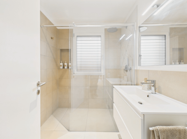 Neue exklusive Wohnung mit Terrasse in bequemer und strategischer Lage 7