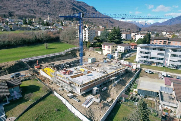 Nuovo appartamento con bella terrazza in zona comoda e strategica 1