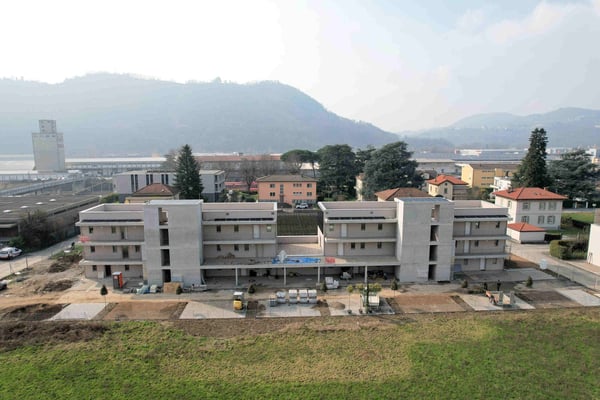 Nuovo appartamento con grande terrazza in zona comoda e strategica 2