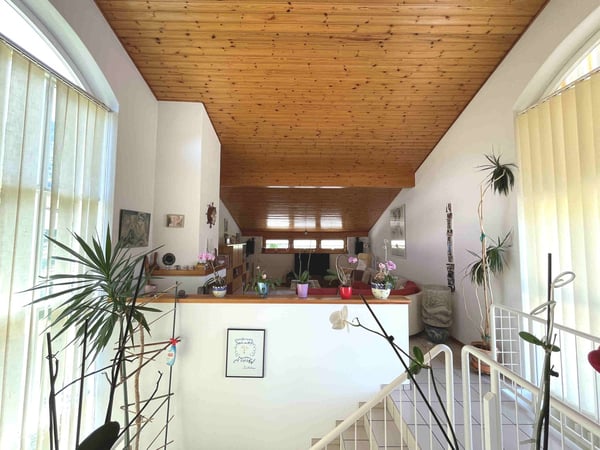 Casa con ampio giardino ben curato in zona tranquilla e soleggiata 8