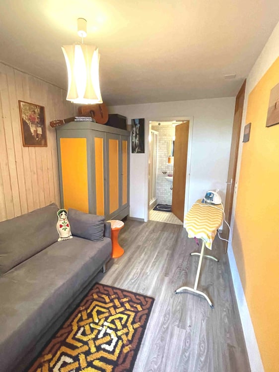 Casa con ampio giardino ben curato in zona tranquilla e soleggiata 15