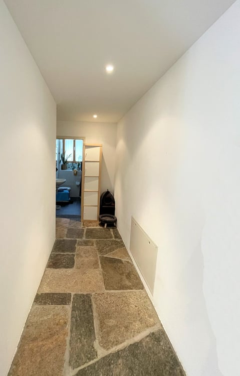 Casa molto ben ristrutturata con appartamenti di 4,5 locali duplex + 2,5 locali al PT 11