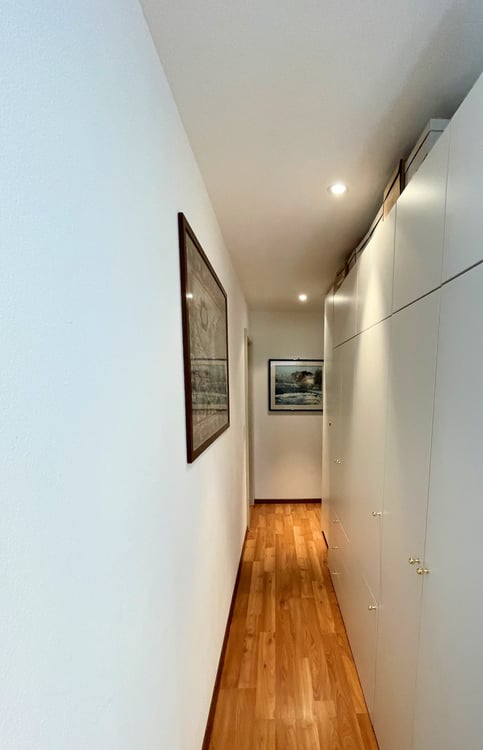 Casa molto ben ristrutturata con appartamenti di 4,5 locali duplex + 2,5 locali al PT 14